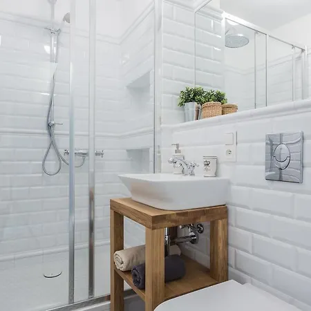 דירה Baker Street ורשה